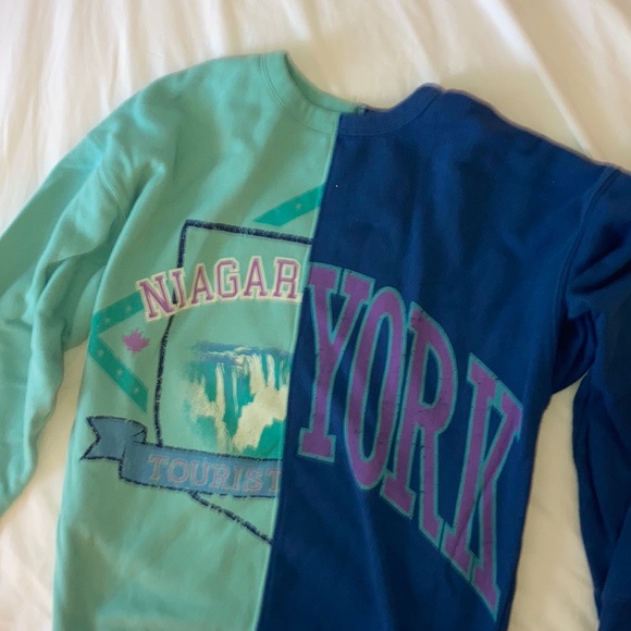 Variety of 14 hoodies - Picture 12 of 15